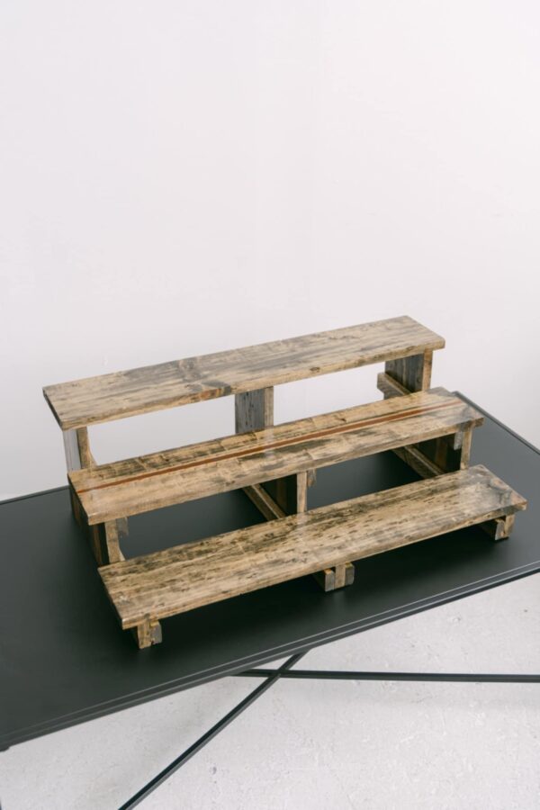 Luca Cupcake Riser (2 Available)